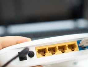 如何使用网线连接电视和路由器（简单步骤帮助您实现高速网络连接和流媒体观看体验）
