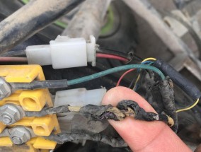 水电瓶充电器空载多少伏？空载状态下充电器的电压是多少？