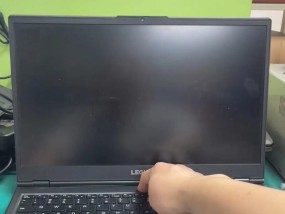 电脑显示器黑屏报警原因是什么？如何排查问题？