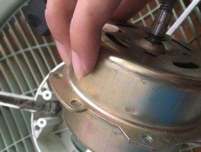 电风扇电机不转了怎么修理（解决电风扇电机不转的实用方法及注意事项）