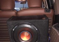 macan音乐突然变成低音炮效果怎么办？原因是什么？