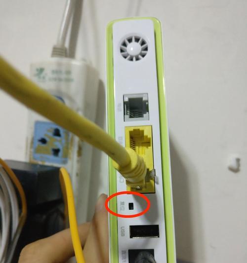 利用一根网线连接两个WiFi路由器，实现更强大的无线网络覆盖（使用网线连接多个WiFi路由器）  第1张