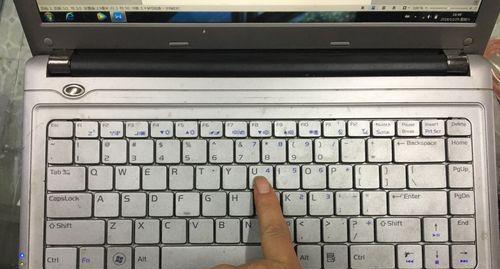 如何应对键盘按键错乱问题（有效解决键盘按键错乱问题的方法与技巧）  第3张