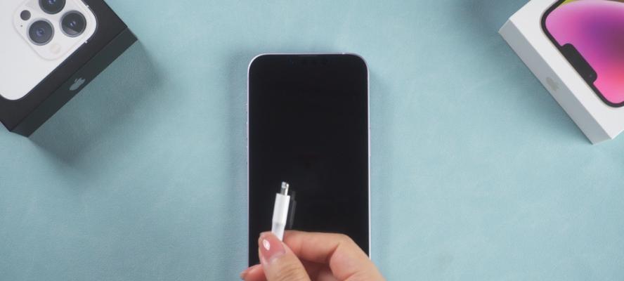 充电器导致设备黑屏的原因是什么？如何解决这一问题？  第1张