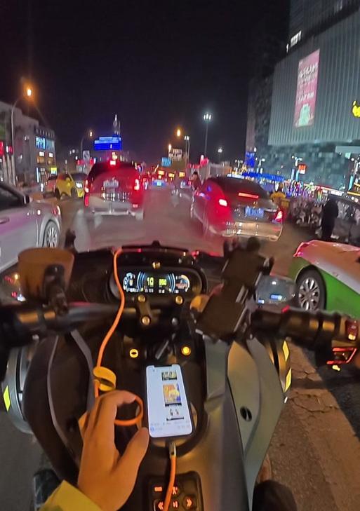 汽车音响dj炸街效果如何？适合什么类型的音乐？  第1张