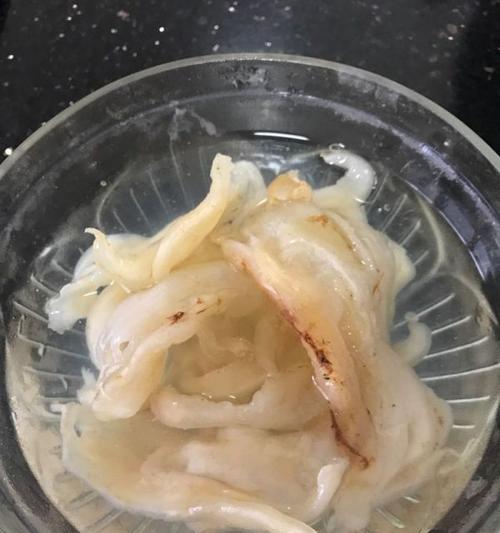 手机壳上的热明胶如何清除？清除过程中需要注意什么？  第2张
